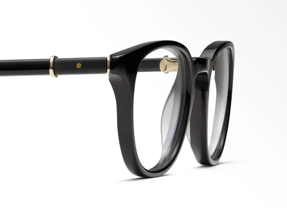An eyeglasses from Robert Marc Icon collection
