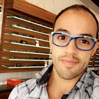 Hugo Peralta Eye Elegance Optician